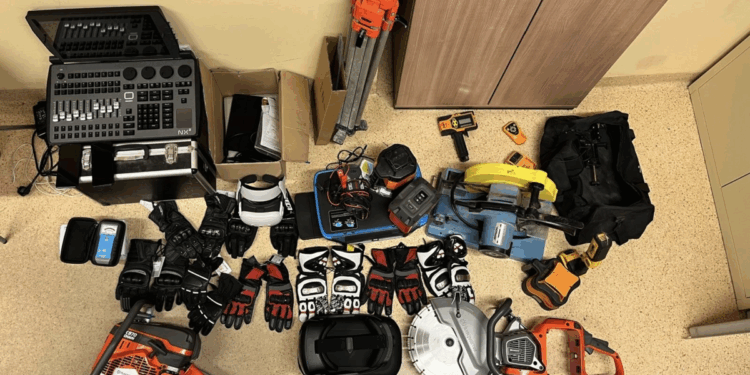 Kradł na MTP, policjanci odzyskali skradzione mienie warte 90 tys. złotych i zatrzymali pasera działającego w recydywie