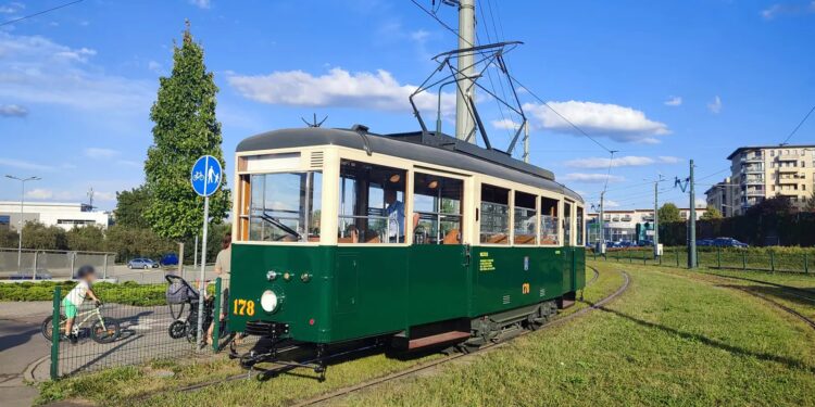 Premiera wagonu N nr 178 ze Stoczni Gdańskiej