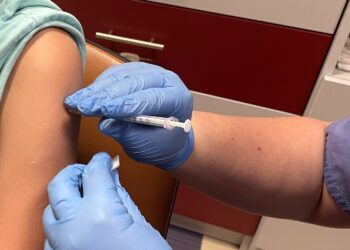 Szpital wstrzymuje szczepienia z powodu braku preparatów