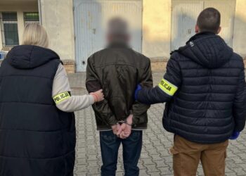 Pił, miał pięć zakazów i znów wsiadł za kółko! Sąd nie miał litości – trafił prosto za kratki