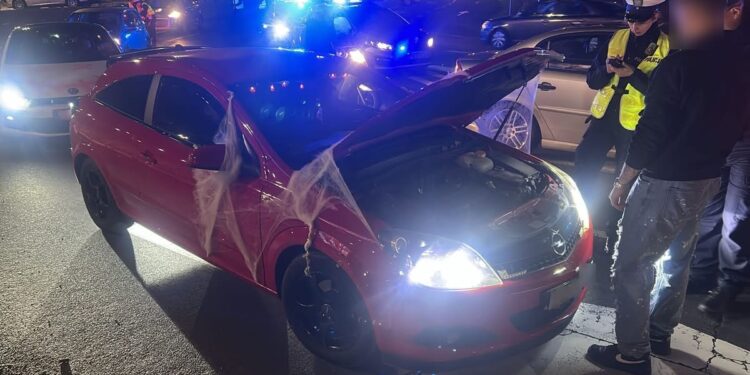 Policyjna akcja w Poznaniu! Motoryzacyjne spotkanie pod lupą funkcjonariuszy. Posypały się mandaty