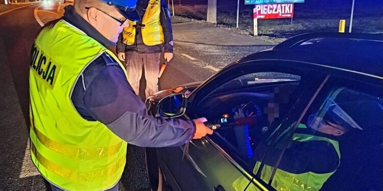 Szokujące wyniki akcji „Trzeźwość” w Wielkopolsce! Ponad 100 kierowców po alkoholu w jeden dzień