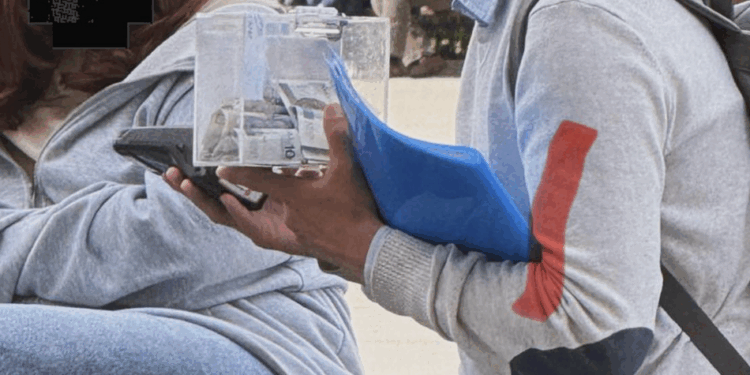 Poznań na celowniku ulicznych naciągaczy. Osiedlowi radni apelują o ostrożność