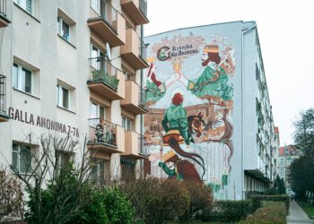 Nowy mural na Jeżycach zachwyca skalą i symboliką