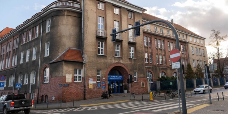 Bezpłatne badania i konsultacje dla poznanianek. Miasto uruchamia program wsparcia w walce z endometriozą