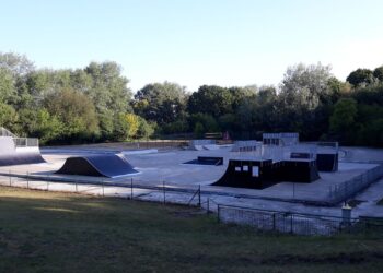 Miasto planuje inwestycję, a młodzi protestują. Tysiące podpisów w obronie skateparku „Wyspa”