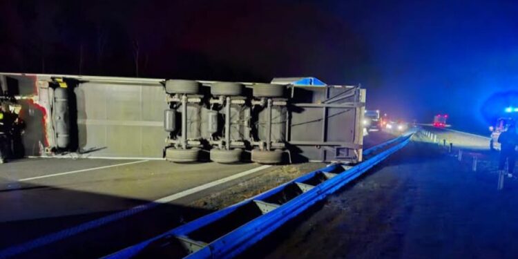 Paraliż na A2! Dwie kolizje ciężarówek i całkowita blokada trasy w kierunku Poznania