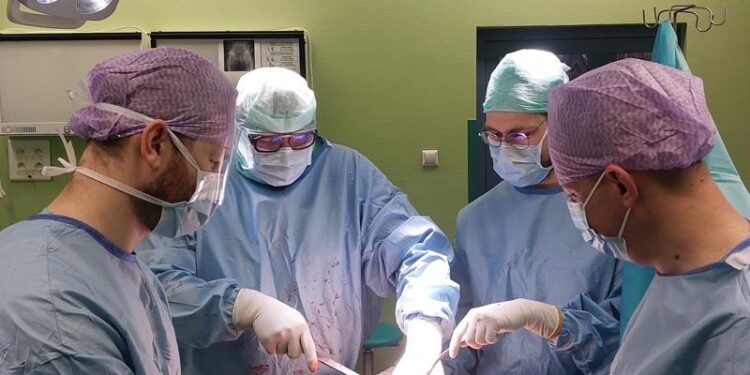 Rewolucja w ortopedii w Poznaniu. To była pierwsza taka operacja w kraju