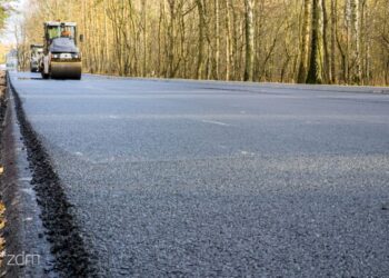 Poniedziałkowe utrudnienia w Poznaniu. Lista ulic, na których pojawią się drogowcy