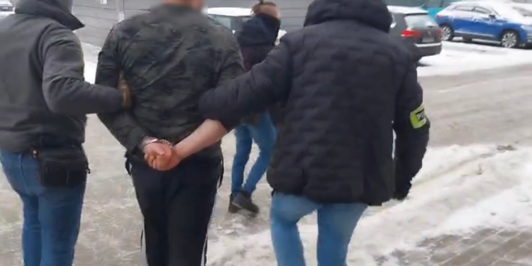 Napad w sklepie na Jeżycach. Policja zatrzymała podejrzanego dzień po zdarzeniu