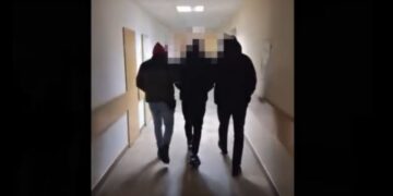 Nastolatkowie z maczetą pod galerią Posnania. Akcja policji