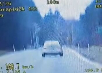 Blisko 170 km/h BMW na drodze krajowej w regionie. Od przyszłego tygodnia za takie wykroczenie grozi utrata prawa jazdy na trzy miesiące