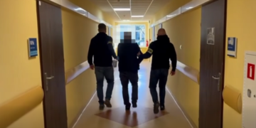 Dramatyczny napad na seniorkę na Łazarzu. Policja zatrzymała podejrzanego