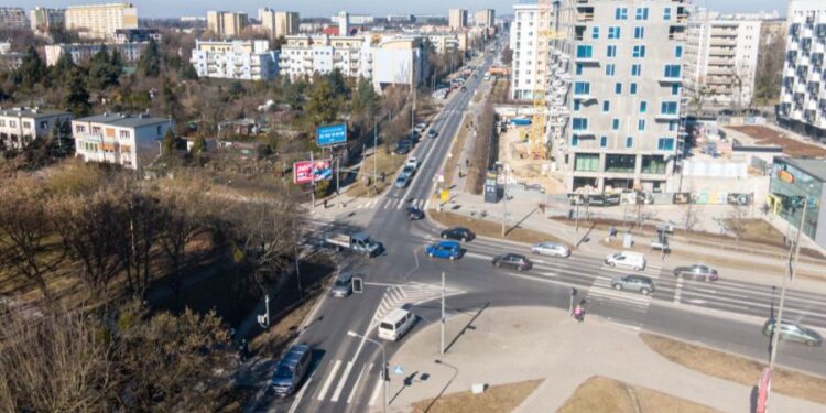 Przebudowa w Poznaniu. Kierowców i pasażerów czekają miesiące zmian