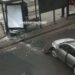 Dramatyczny wypadek w centrum Poznania! Auto wpadło w przystanek. Jedna osoba ranna