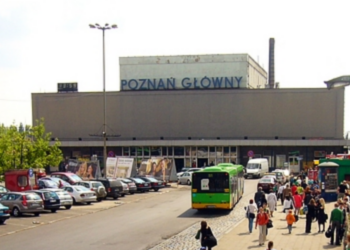 Nocna eksploracja w Poznaniu. Uczestnicy poznają sekrety podziemi w rejonie dworca
