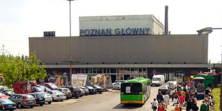 Nocna eksploracja w Poznaniu. Uczestnicy poznają sekrety podziemi w rejonie dworca