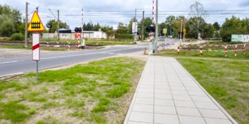 Zamknięte przejazdy kolejowe na północy Poznania. Kierowcy muszą przygotować się na duże zmiany w ruchu