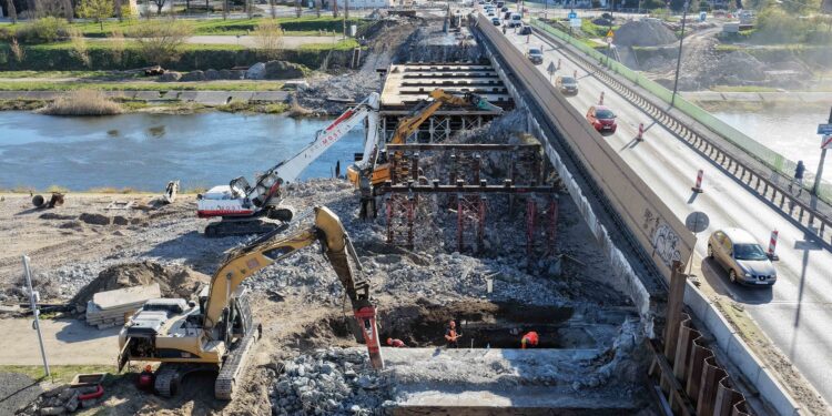 Zmiany przy Moście Chrobrego. Kierowcy muszą szykować się na objazdy