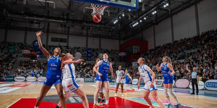 Poznań w euforii. Koszykarki Enea AZS Politechnika awansowały do wielkiego finału