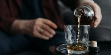 Poznań wprowadzi zakaz sprzedaży alkoholu nocą? Mieszkańcy już decydują o przyszłości sprzedaży alkoholu