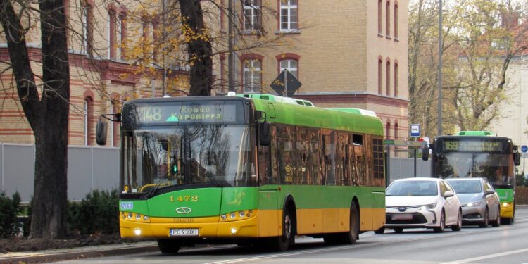Poznań zmienia komunikację na trasie dworzec – lotnisko