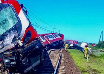 PILNE: Wypadek pociągu z ciężarówką. Na miejscu pracują służby ratunkowe