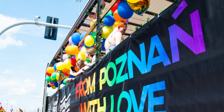 Kolejny raz ulicami Poznania przejdzie Marsz Równości. Miasto szykuje zmiany w ruchu