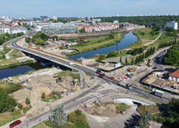 Most Chrobrego w Poznaniu znika na oczach mieszkańców. Od 8 czerwca kolejne zmiany w ruchu