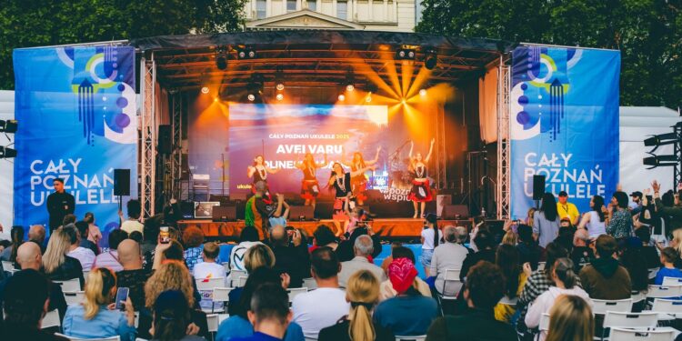 Jubileuszowy festiwal Cały Poznań Ukulele. Dziesiąta i finałowa edycja na Placu Wolności