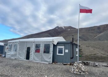 Naukowcy z Poznania ruszyli na Svalbard. Przed nimi dwa miesiące badań