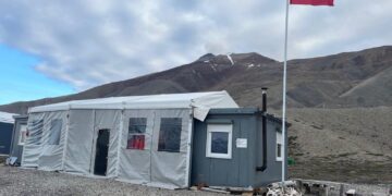 Naukowcy z Poznania ruszyli na Svalbard. Przed nimi dwa miesiące badań
