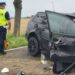 Tragiczny finał jazdy 18-latka. Auto z ogromną siłą uderzyło w drzewo
