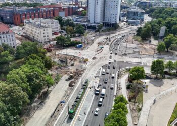 Tramwaje wrócą wcześniej niż planowano, ale pasażerów czekają ważne zmiany