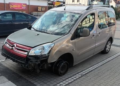 Policjanci zatrzymali trzech mężczyzn podejrzanych o kradzież Citroena Berlingo w Puszczykowie