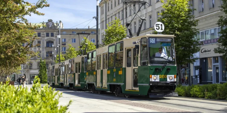 Retro weekend w Poznaniu. Historyczne tramwaje i kultowe Ikarusy wracają na torowiska!