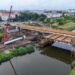 Na Most Chrobrego dotarły pierwsze ogromne elementy. Rozpoczął się jeden z kluczowych etapów inwestycji
