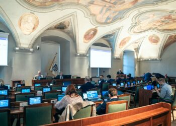 Miasto zmienia zasady wejścia na sesje Rady Miasta. To efekt wydarzeń z 16 czerwca