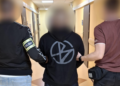 Atak w tramwaju w Poznaniu – sprawa 43-latka zatrzymanego przez policję.