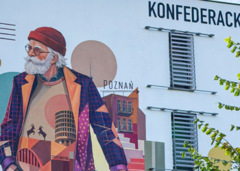 Nowy mural ze Starym Marychem na ścianie budynku przy ulicy Konfederackiej na poznańskim Grunwaldzie, wykonany w ramach Festiwalu Murali 2026.