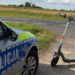 Nastolatek na hulajnodze elektrycznej – interwencja policji na drodze wojewódzkiej