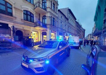 Wymachiwał nożem na Starym Mieście