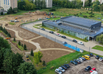Park Barw i Wody powstaje na Winogradach. Będzie ponad 100 drzew i kolorowe rabaty