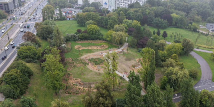 Nowa przestrzeń na Osiedlu Piastowskim przy Moście Królowej Jadwigi